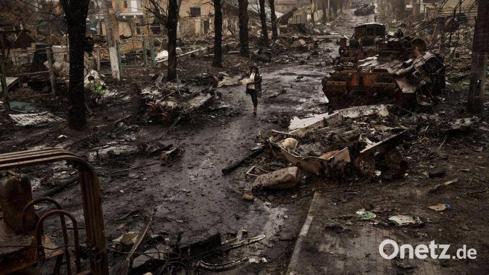 Kurz nach Kriegsbeginn hinterließen die russischen Besatzer in der ukrainischen Kleinstadt Butscha nahe der Hauptstadt Kiew ein Bild der Verwüstung. Bild: Rodrigo Abd/AP