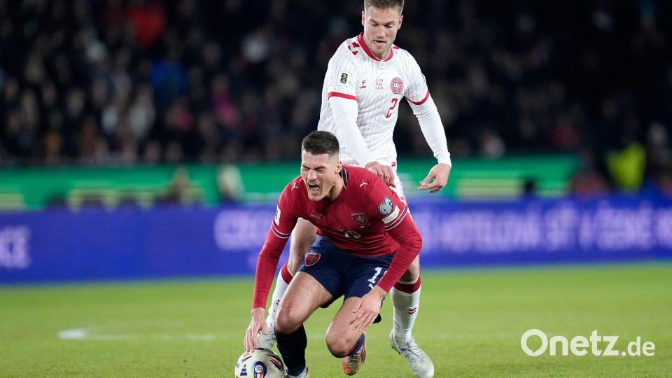 Leverkusens Stürmer Schick und seine Tschechen gegen Favorit Dänemark. Bild: Petr David Josek/AP/dpa