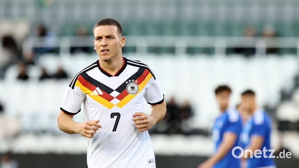 Said El Mala trauert nach dem Tod seiner Großmutter. Bild: Yorgos Karahalis/dpa