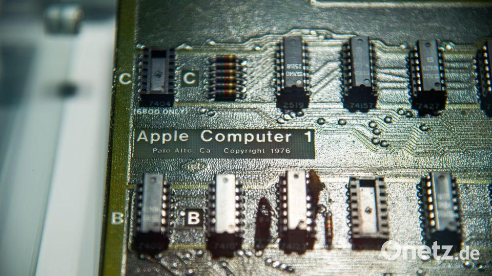1976: Der Apple I wurde noch ohne ein Gehäuse oder eine Tastatur ausgeliefert. Bild: Sergei Magel/HNF/