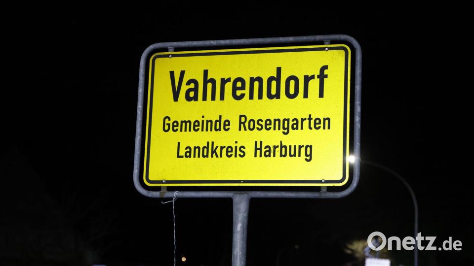 Details zu dem Fund in der Gemeinde Rosengarten nahe Hamburg gab es zunächst kaum. Bild: Georg Wendt/dpa