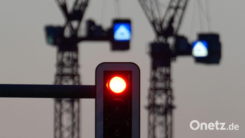 Die Ampeln für die Konjunktur springen auf Rot Bild: Soeren Stache/dpa