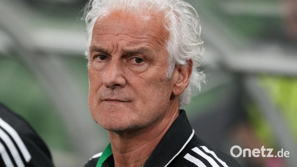 Curaçao wird nun vom früheren Schalke-Trainer Fred Rutten betreut. Bild: Asanka Brendon Ratnayake/AP/dpa