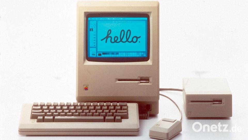 1984: Der erste Apple Macintosh wurde von Apple-Mitbegründer Steve Jobs im Januar 1984 der Öffentlichkeit vorgestellt. Bild: picture alliance / dpa