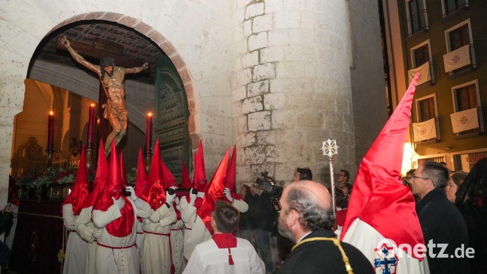 Die Umzüge muten für viele mysteriös an, können sogar für eine Gänsehaut sorgen, was auch ihren Reiz ausmacht. Bild: Photogenic/Claudia Alba/EUROPA PRESS/dpa