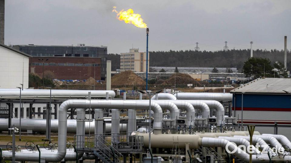Für größere Entfernungen sind Leitungen die sinnvollste Art, Wasserstoff zu transportieren. (Archivbild) Bild: Stefan Sauer/dpa