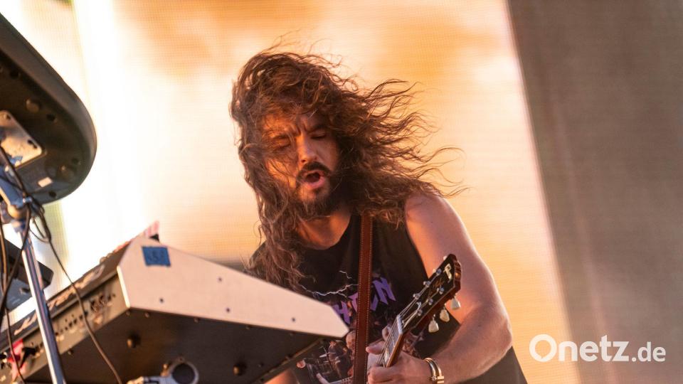 Tom Kaulitz berichtet im aktuellen Podcast von starken Kopfschmerzen. (Archivbild) Bild: Fabian Sommer/dpa