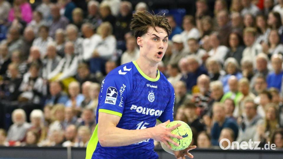 Seine Entwicklung steht sinnbildlich für den Gummersbacher Aufschwung: Nationalspieler Miro Schluroff. (Archivbild) Bild: Michael Hundt/dpa