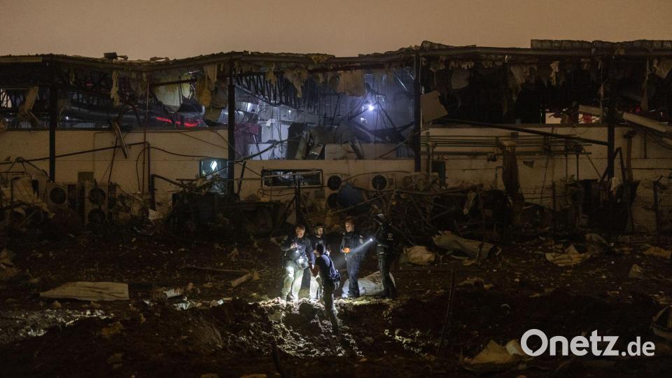 Weiterhin schlagen regelmäßig Raketen aus dem Iran in Israel ein. Bild: Itai Ron/dpa