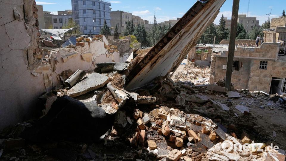 Die Angriffe der USA und Israels auf den Iran dauern an. Bild: Vahid Salemi/AP/dpa