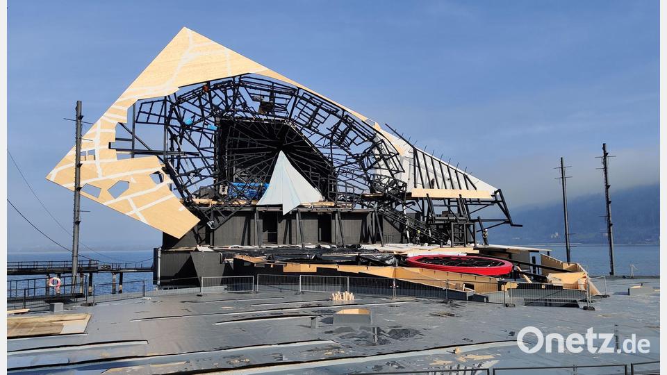 Auf der Seebühne entsteht eine neue Kulisse. (Archivbild) Bild: Angelika Grabher-Hollenstein/APA/dpa