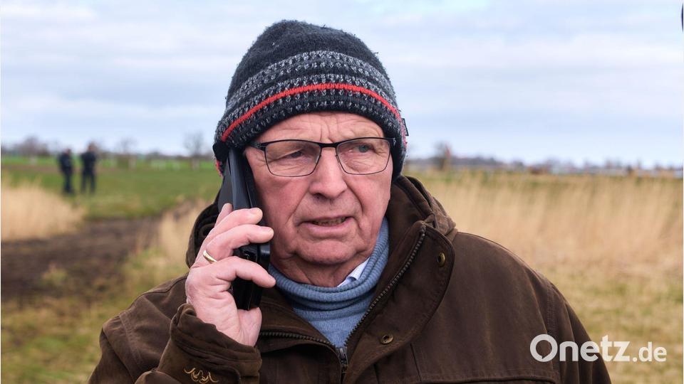 Mecklenburg-Vorpommerns Umweltminister Till Backhaus (SPD) verurteilt die Anfeindungen gegen Hilfskräfte. Bild: Marcus Golejewski/dpa