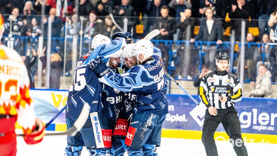 Die Blue Devils Weiden haben es geschafft und sichern sich den Klassenerhalt. Bild: Elke Englmaier