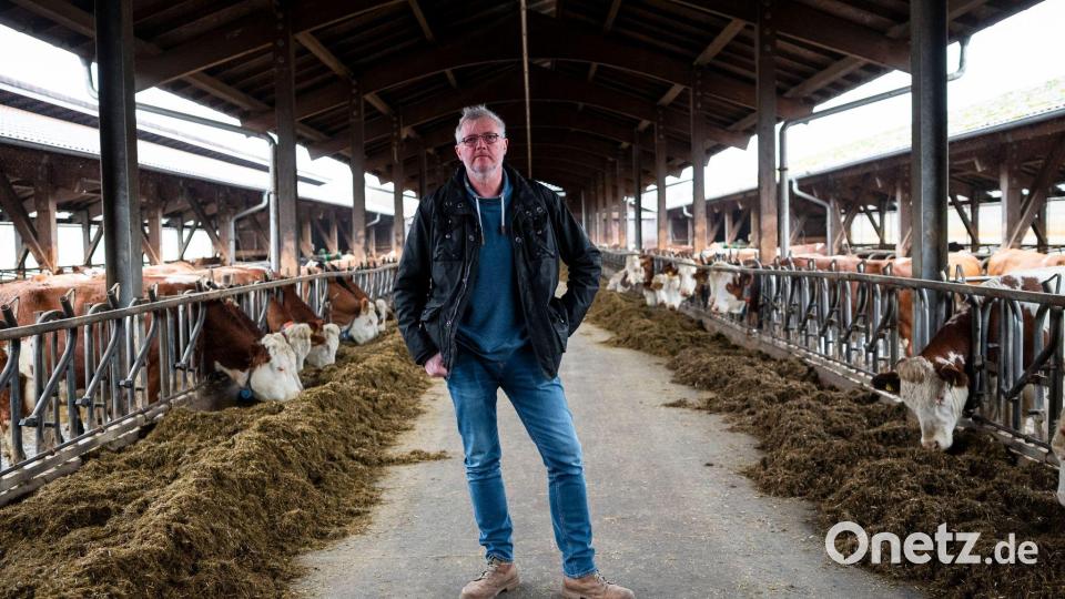 Bio-Bauer Markus Küfner fürchtet um die Zukunft seines Hofes, sollte die EU-Ökoverordnung in Sachen Weidehaltung keinen Kompromiss erlauben. Bild: Daniel Vogl/dpa