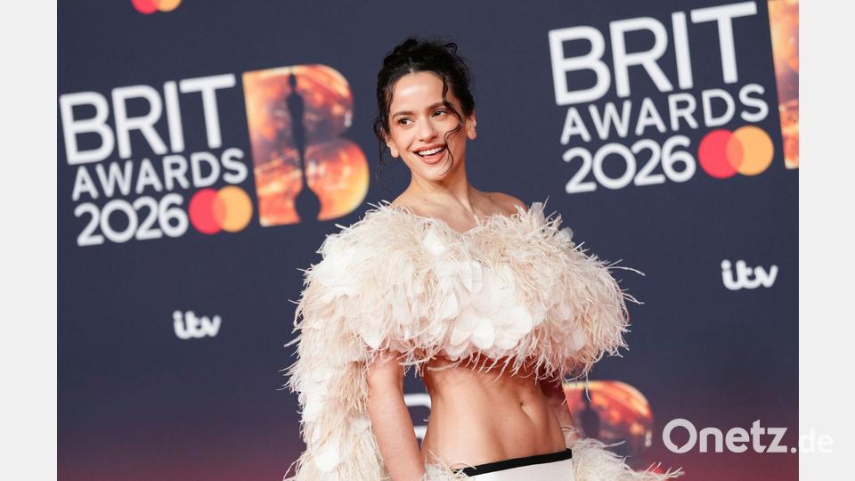 Rosalía präsentierte ihr neues Album „Lux“ bei einer Listening Session. (Archivbild) Bild: Scott A Garfitt/Invision/AP/dpa