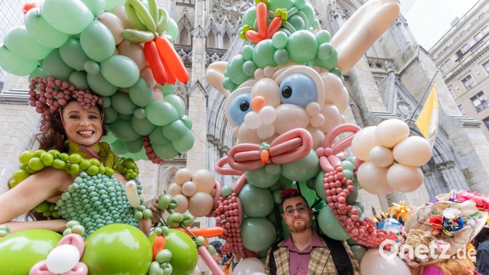New York: kreative Outfits bei der Bonnet Parade am Ostersonntag vor St. Patrick’s Cathedral. Bild: Lev Radin/ZUMA Press Wire/dpa
