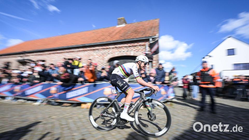 Am Oude Kwaremont setzte Tadej Pogacar 18 Kilometer vor dem Ziel die entscheidende Attacke. Bild: David Pintens/Belga/dpa