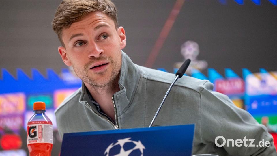 Joshua Kimmich spricht im Bernabéu-Stadion über das große Duell mit Real Madrid. Bild: Peter Kneffel/dpa