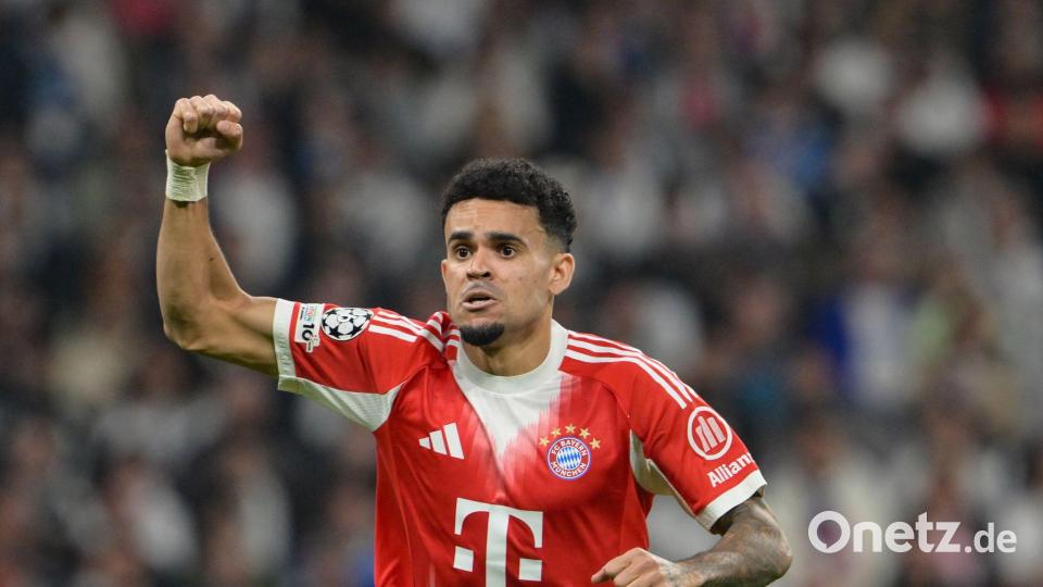 Luis Díaz feiert sein 1:0. Bild: Peter Kneffel/dpa