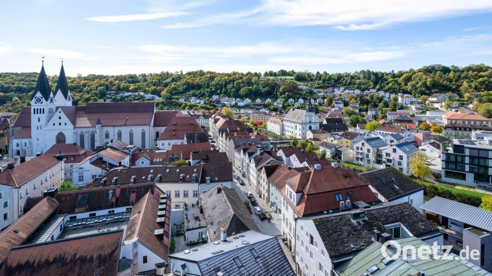 Die Diözese Eichstätt hat etwa 334.500 Mitglieder. (Symbolbild) Bild: Lennart Preiss/dpa