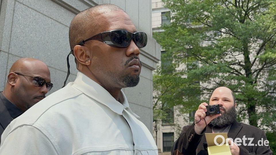 US-Skandalrapper Kanye West darf nicht nach London reisen. (Archivbild) Bild: Larry Neumeister/AP/dpa