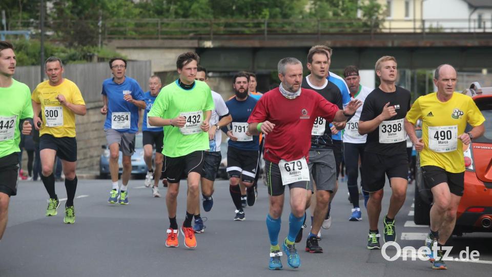 Fast geschafft! Auch 2019 führte die Strecke auf der Neustädter Straße stadtauswärts Richtung Ziel. Archivbild: Wolfgang Steinbacher