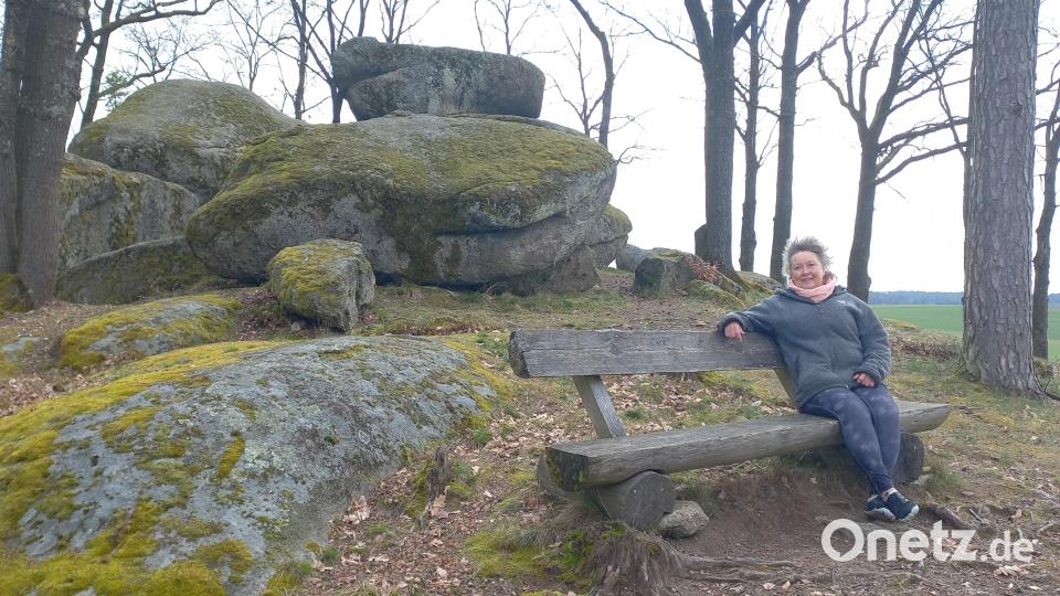 Die Mythen und Sagen, die rund um den Druidenstein in Kröblitz kursieren, bieten mit Sicherheit reichlich Gesprächsstoff bei den Wanderfreunden. Bild: mnt