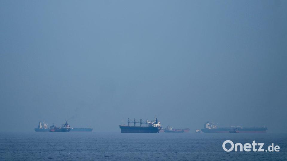 Die Meerenge Straße von Hormus bleibt ein Knackpunkt (Archivbild). Bild: Altaf Qadri/AP/dpa