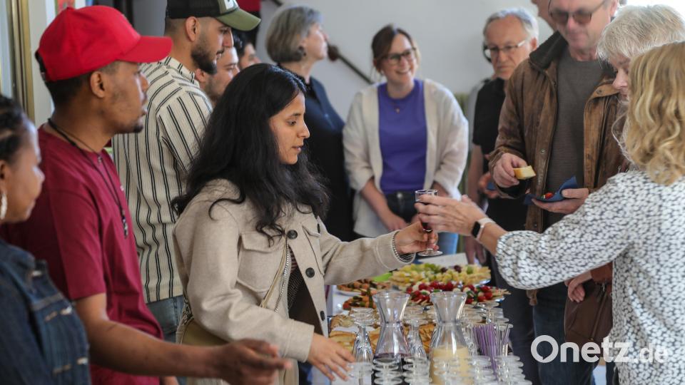 Bei der Interkulturellen Filmnacht kommen nicht nur Menschen aus vielen unterschiedlichen Ländern zusammen, sondern es gibt auch immer leckeres Essen. Archivbild: Wolfgang Steinbacher