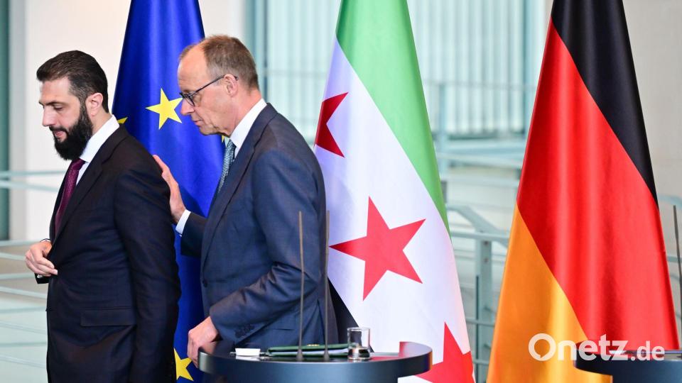 Der Besuch von Syriens Übergangspräsident Al-Scharaa in Berlin stieß nicht nur bei Angehörigen syrischer Minderheiten auf Kritik. (Archivfoto) Bild: Sebastian Christoph Gollnow/dpa