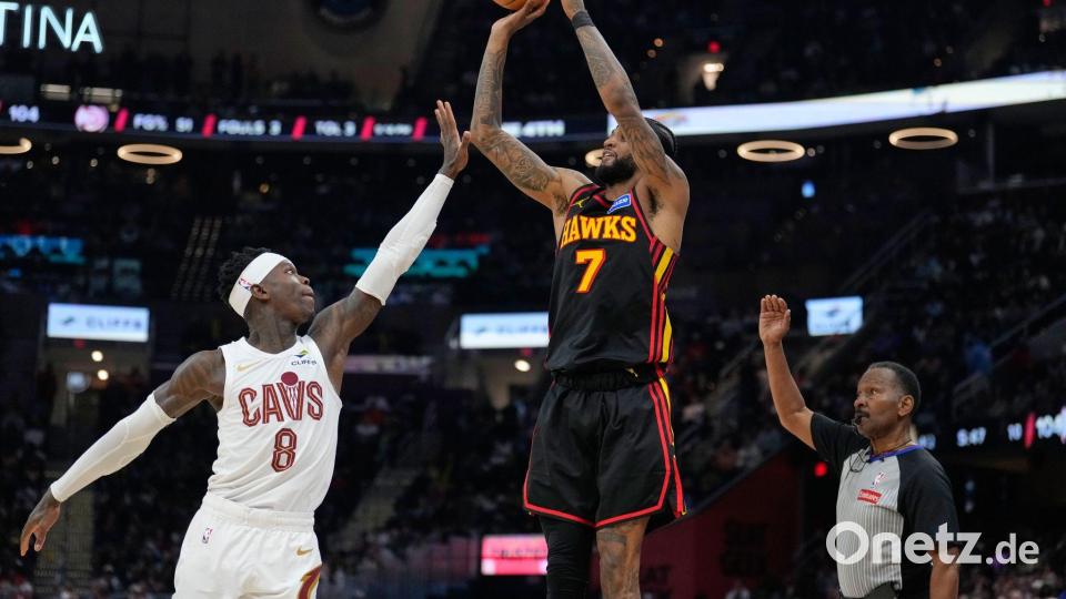 Schröder (links) und die Cavaliers haben vier Siege in Serie eingefahren. Bild: Sue Ogrocki/AP/dpa