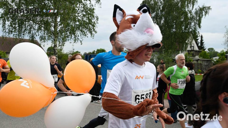 Ein bisschen Spaß muss sein. Beim Nofi-Lauf geht es nicht um Zeiten und Rekorde, sondern um die Freude an der Bewegung. Archivbild: Petra Hartl