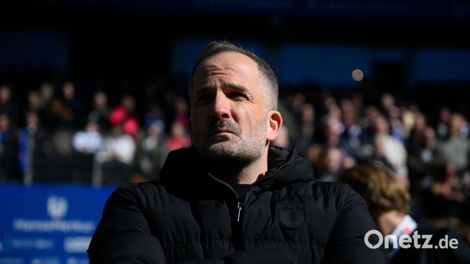 Manuel Baum genießt seine Rolle beim FC Augsburg. (Archivbild) Bild: Gregor Fischer/dpa