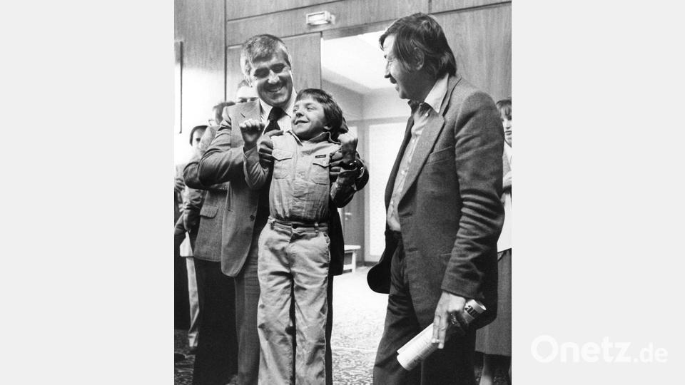 In „Die Blechtrommel“ spielte Adorf (l) den Vater der Rolle von David Bennent. (Archivbild) Bild: Konrad Giehr/dpa