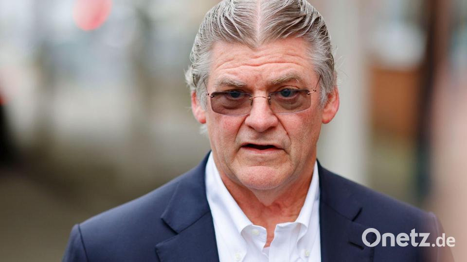 Lyten-Chef Dan Cook hatte im März in Kiel seine Pläne für den Northvolt-Standort Heide vorgestellt. (Archivbild) Bild: Frank Molter/dpa