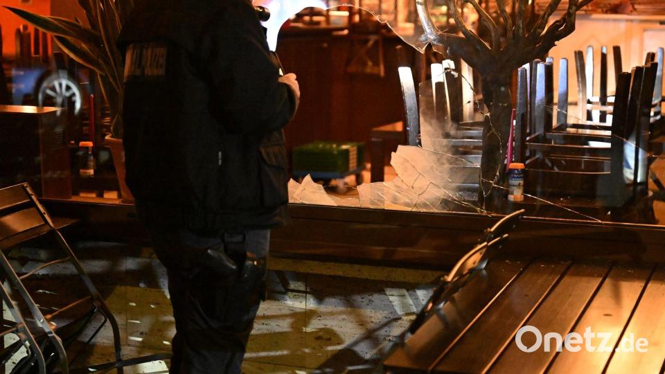 Schenk spricht von politischer Brisanz bei dem Einsatz. Bild: Felix Hörhager/dpa