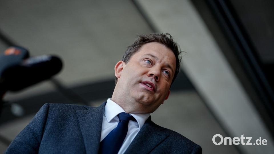 Vizekanzler Klingbeil drängt auf schnelle Entlastungen. (Archivbild) Bild: Kay Nietfeld/dpa