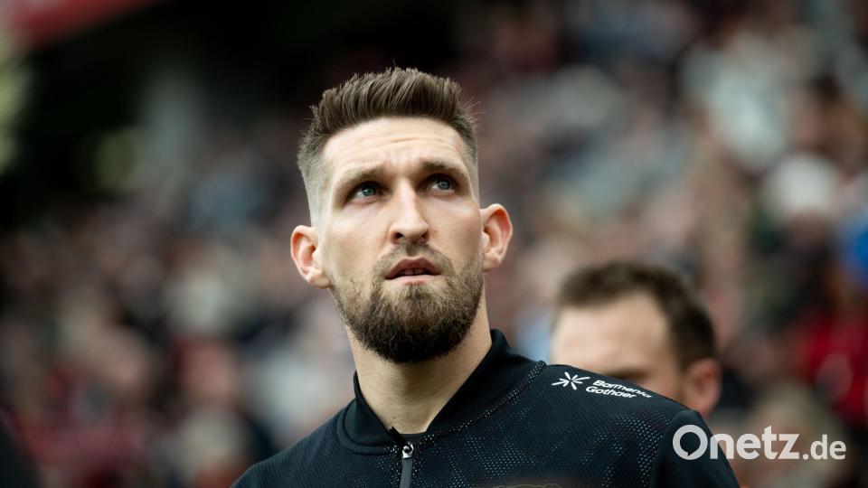 Geht auch der derzeitige Kapitän Robert Andrich von Board? (Archivbild) Bild: Fabian Strauch/dpa