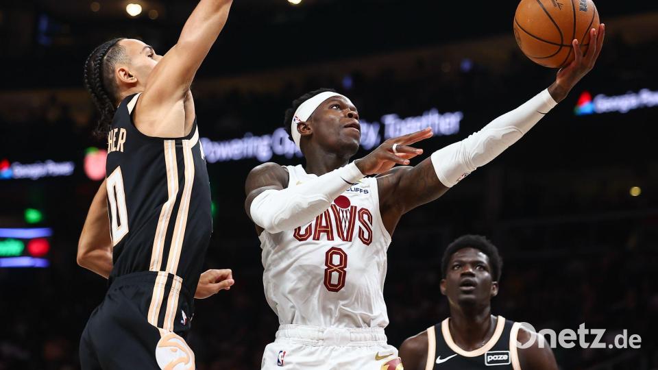 Für Dennis Schröder und die Cleveland Cavaliers gibt es nach zuvor vier Siegen in Serie wieder eine Niederlage. Bild: Colin Hubbard/AP/dpa