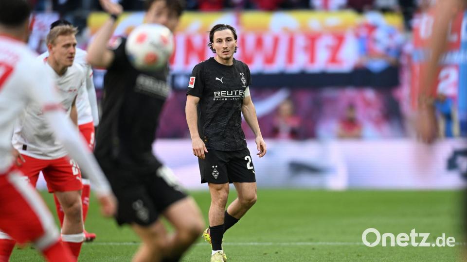 Rocco Reitz ist noch Kapitän von Gladbach - nächste Saison spielt der in Leipzig. Bild: David Hammersen/dpa