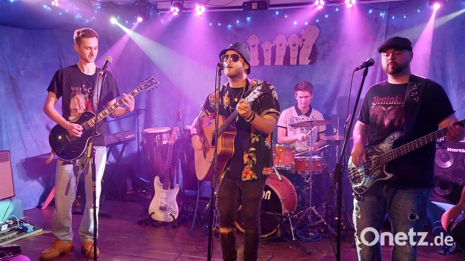 "Sudden Urge" eröffneten den Abend mit viel Energie. Bild: Kunz