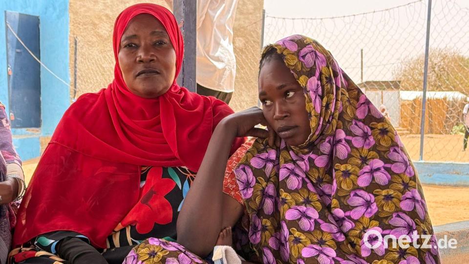 Yeman Mohamat Ramadan (links) engagiert sich im Flüchtlingslager für Frauenrechte und will die Mauer des Schweigens über Gewalt durchbrechen. Bild: Eva Krafczyk/dpa