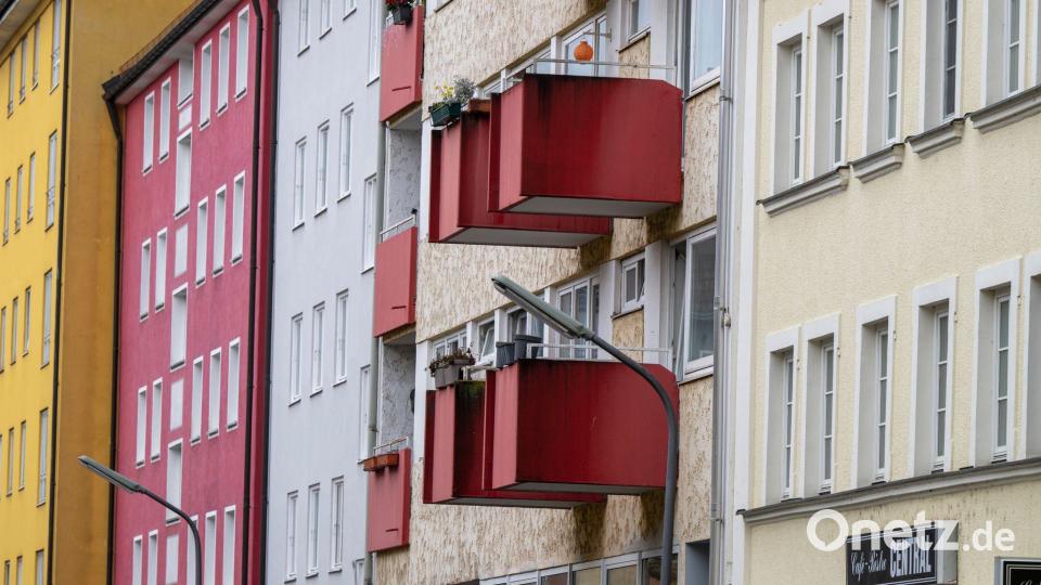 Das ifo-Institut für Wirtschaftsforschung sieht in München ein leichtes Wachstum im Segment Wohnen auf Zeit zwischen 2012 und 2025. (Illustration) Bild: Peter Kneffel/dpa