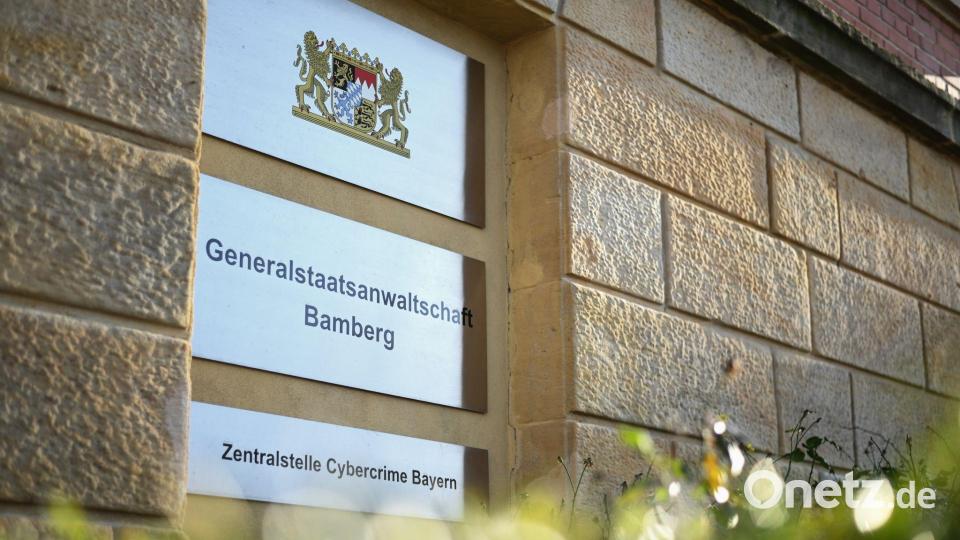 Die Zentralstelle Cybercrime Bayern hat Anklage wegen schweren sexuellen Kindesmissbrauchs erhoben. (Symbolbild) Bild: Nicolas Armer/dpa