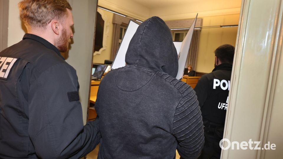 Der Angeklagte hat die Tat gestanden. (Archivbild) Bild: Karl-Josef Hildenbrand/dpa