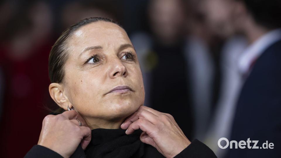 Stieg einst mit dem SV Straelen aus der Männer-Regionalliga ab und dann wieder auf: Inka Grings. (Archivbild) Bild: Michael Buholzer/KEYSTONE/dpa