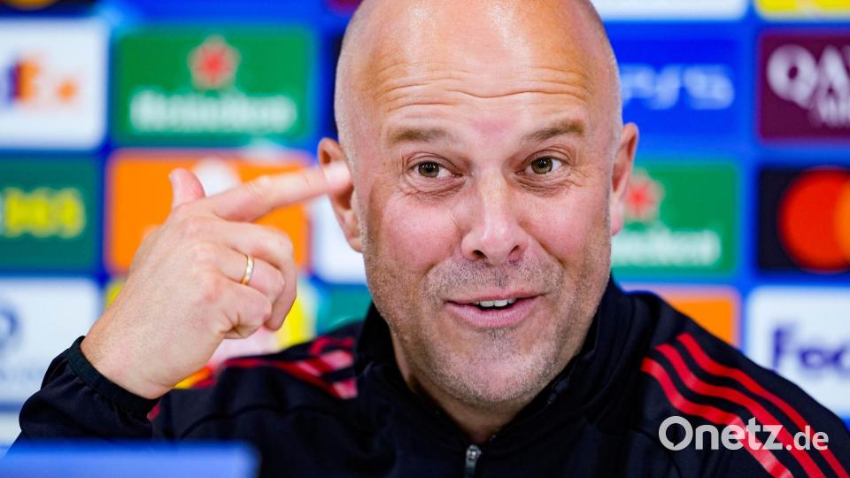 Hofft auf die Hilfe der Fans: Liverpools Coach Arne Slot. Bild: Peter Byrne/PA Wire/dpa