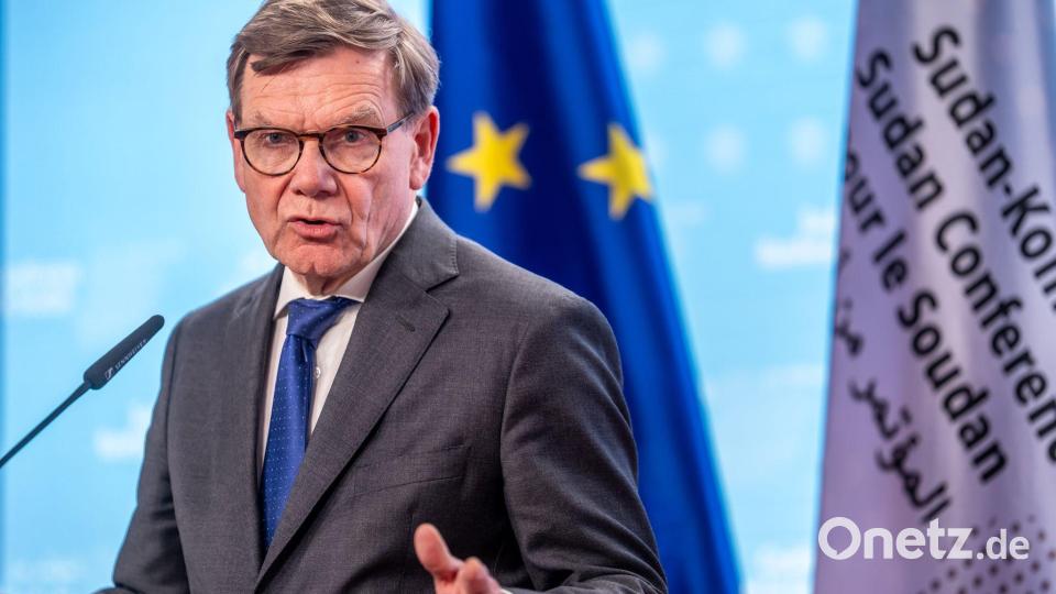 Bundesaußenminister Johann Wadephul (CDU) spricht auf der dritten Internationalen Sudan-Konferenz. Bild: Michael Kappeler/dpa