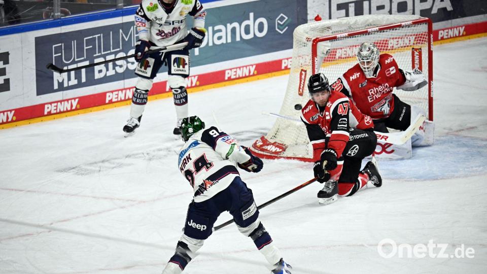 Berlins Liam Kirk gleicht zum 3:3 in der regulären Spielzeit aus. Bild: Federico Gambarini/dpa