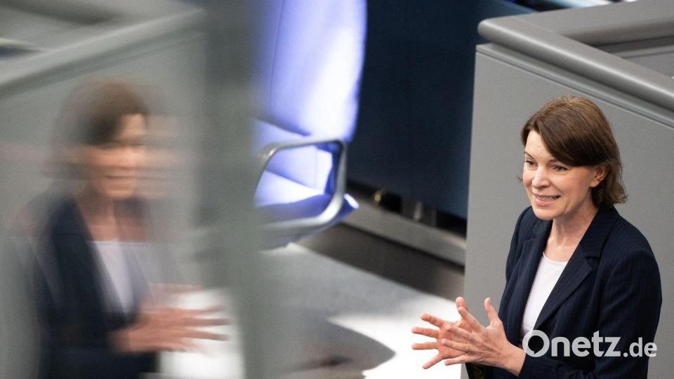 Klare Worte von der CSU-Bundestagsabgeordneten Emmi Zeulner: Teile der GKV-Sparpläne von Gesundheitsministerin Nina Warken (CDU) widersprechen „jedem Gerechtigkeitsempfinden“. (Archivbild) Bild: Alicia Windzio/dpa